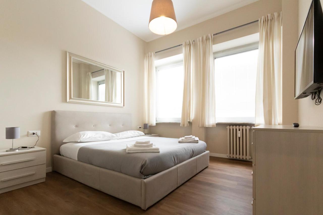 Via Torino Apartment 2 Мілан Екстер'єр фото